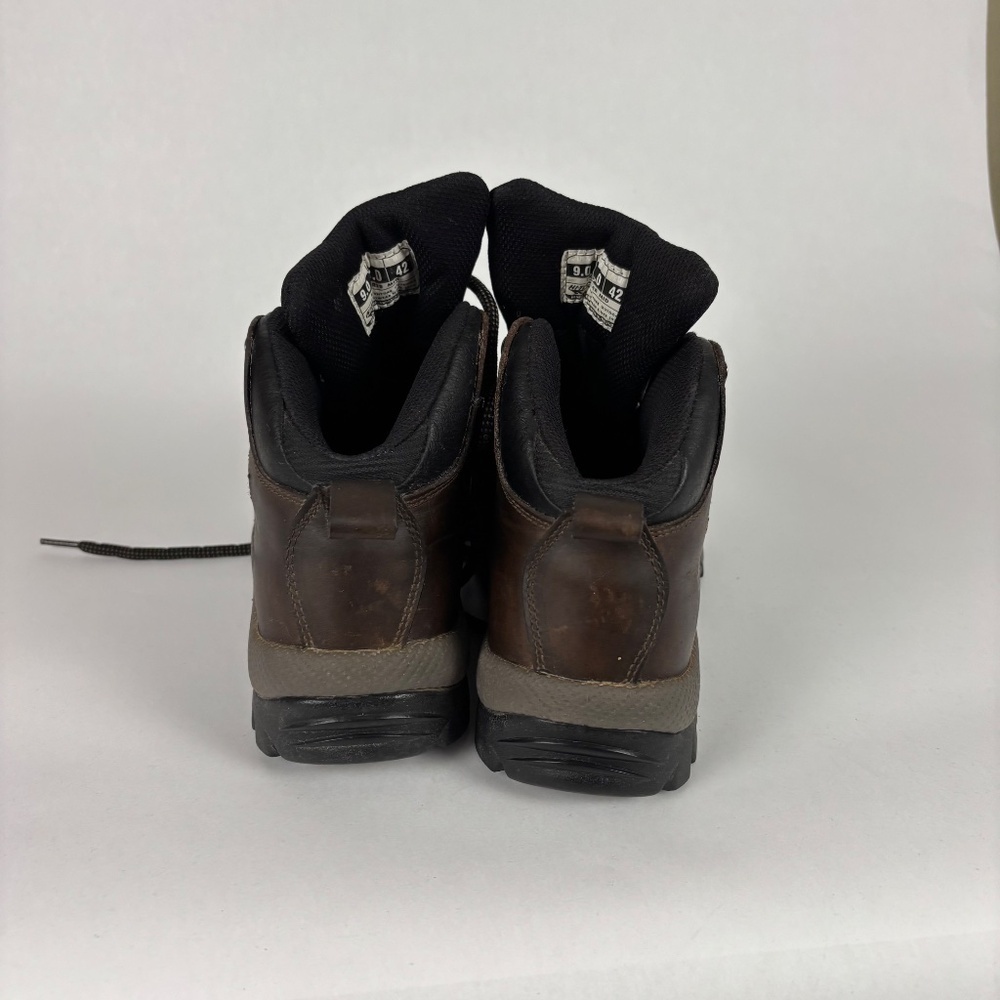 Hi-Tec Brown and Black Leather Rugged Outdoor Boots, Work/Hike with Durable Sole - Picture 5 of 10